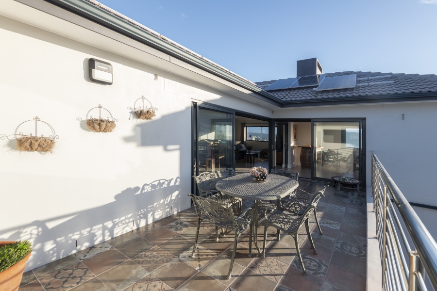 5 Bedroom Property for Sale in Myburgh Park Western Cape